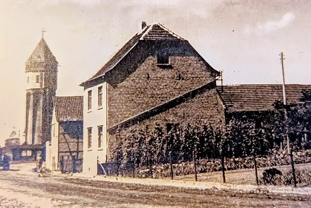 Rösberger Ansicht mit Wasserturm im Jahr 1946 | Foto: Familie Walter/Repro: Frank Engel-Strebel