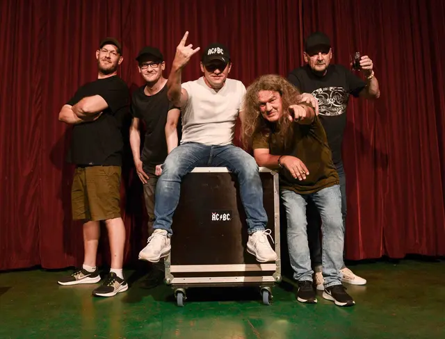 Foto: Fotos mit Genehmigung und Dank an AC/BC, George Schindler, Groove Bar und Archiv