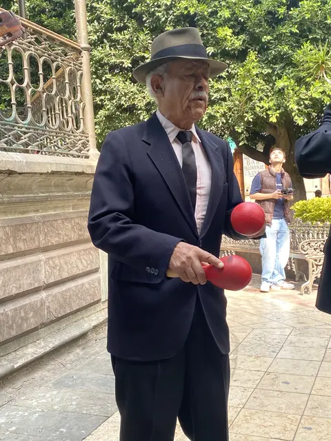 Adolfo Melendez im März 2026, 78 Jahre alt und immer noch bei guter Stimme.