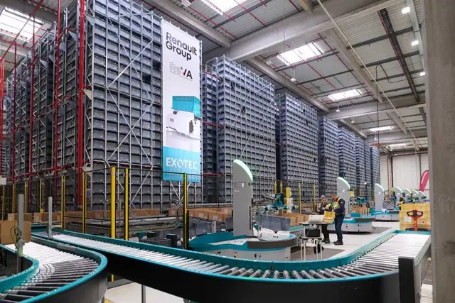 In der neuen Logistikanlage übernehmen 89 mobile Roboter zentrale Aufgaben. | Foto: Foto Exotec