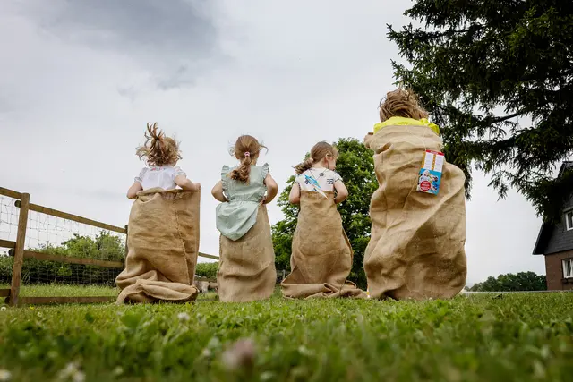 Sackhüpfen fand großen Anklang | Foto: Bettina Koch