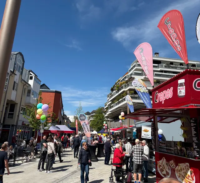Eine gelungene Premiere in den Bensberger-Festreigen gab es bereits beim Frühlingsfest. Dort erlebten die Besucherinnen und Besucher erstmals die neugestaltete Schloßstraße. Foto: XDREAM-Events 