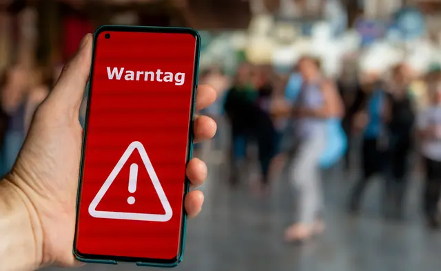 Beim Warntag sollten sich auch mobile Endgeräte angehen. | Foto: Symbolfoto: Frank H. - stock.adobe.com