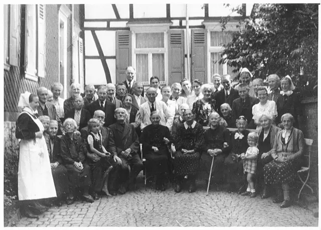 Die Belegschaft 1947/48. Foto: Archiv Weltersbach