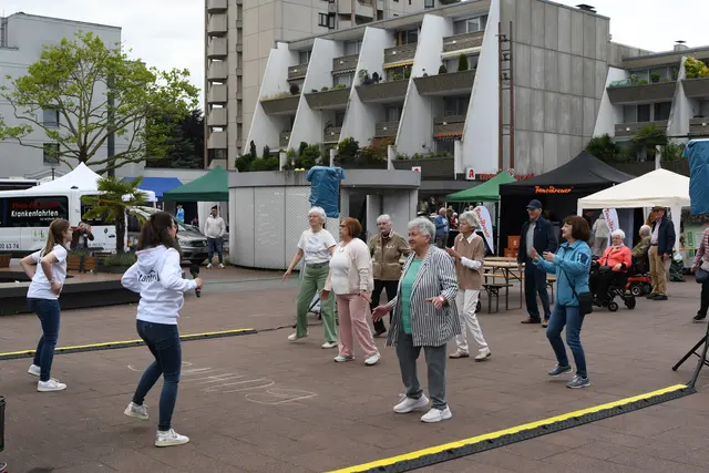 Zum vielfältigen Angebot des Markts der Möglichkeiten gehörten auch motivierende Mitmachaktionen. | Foto: Foto  Brodüffel