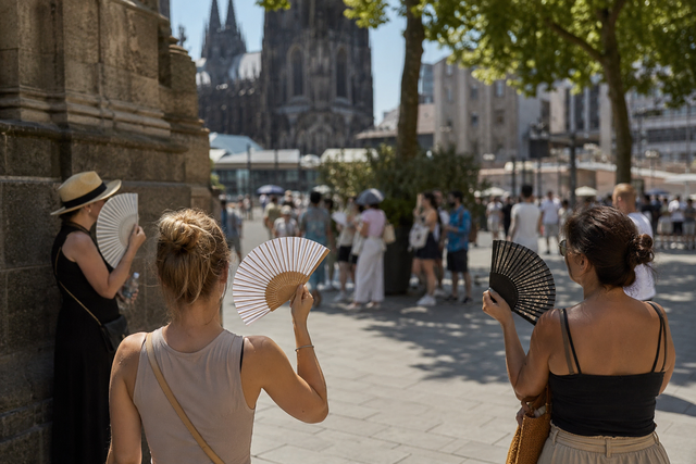 Das Bild zeigt nicht keine reale Szene. Symbolbild KI-generiert, kein echtes Foto.  | Foto: KI-generiert mit ChatGPT/OpenAI