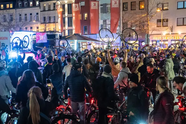 Beim letzten Fahrrad-Rave im April nahmen laut Polizei 3.000 Menschen teil. | Foto: Fahrrad-Entscheid Köln 