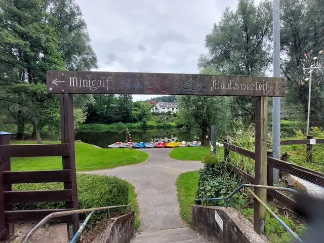 Minigolfanlage und Tretbootverleih werden vom BVV betrieben.  | Foto: Schmidt