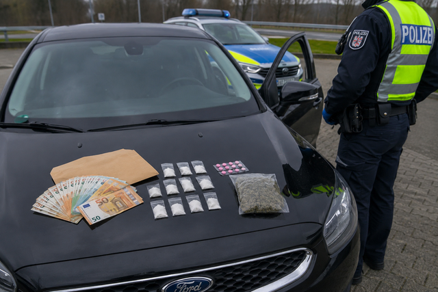 Das Bild zeigt nicht den realen Einsatzort oder Beteiligte. Symbolbild KI-generiert, kein echtes Foto. | Foto: KI-generiert mit ChatGPT/OpenAI