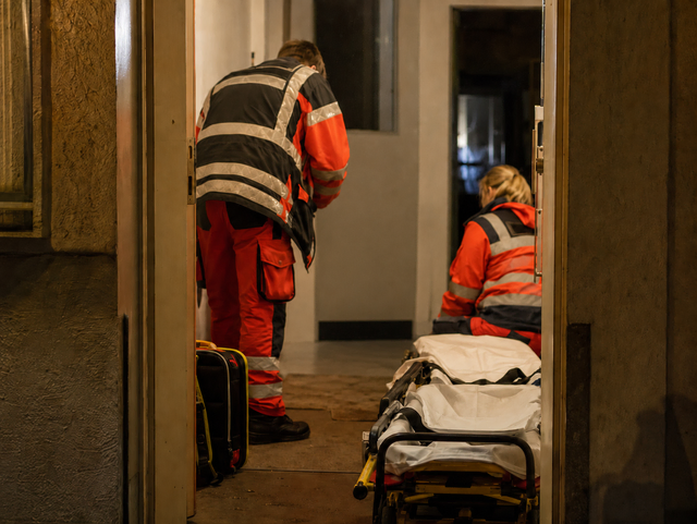 Das Bild zeigt nicht den realen Einsatzort oder Beteiligte. Symbolbild KI-generiert, kein echtes Foto. | Foto: KI-generiert mit ChatGPT/OpenAI