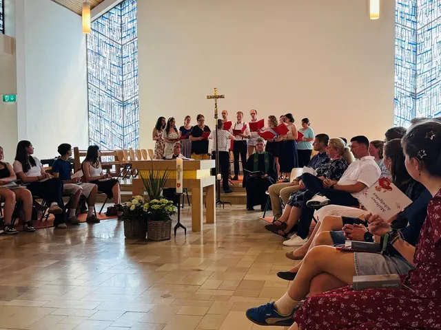 Beginn des Festakts mit einem Gottesdienst in der Kapelle. | Foto: Antoniuskolleg Neunkirchen