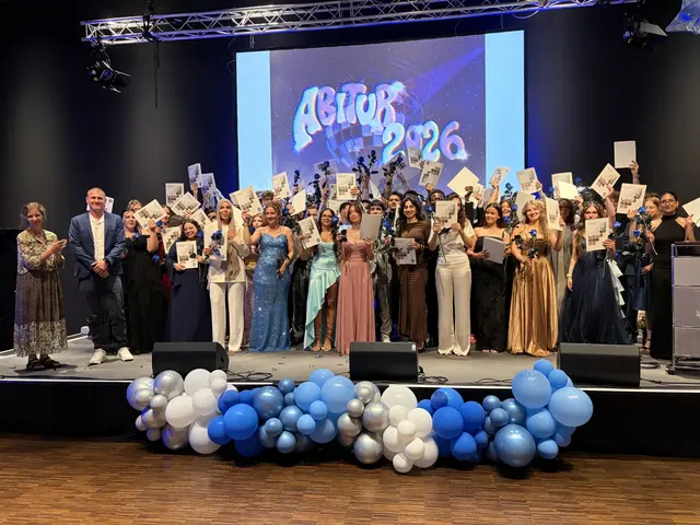 Der Abitururjahrgang 2026 der Städtischen Gesamtschule am Michaelsberg. | Foto: Städtische Gesamtschule am Michaelsberg