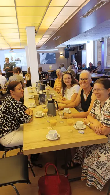 Sängerinnen beim Brunch! | Foto: Angelika Grosch