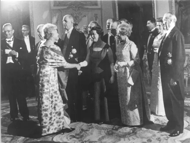 Meilenstein der deutsch-französischen Freundschaft: Charles de Gaulle auf Schloss Augustusburg im September 1962. | Foto: Foto  Kreisarchiv  Weingarten