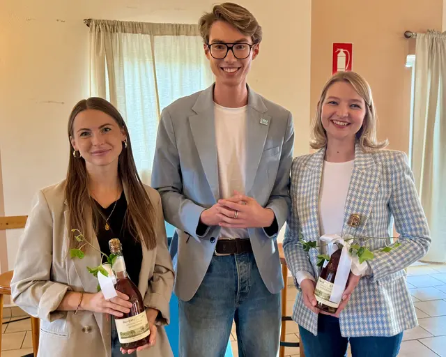 v.l.n.r. Aylina Hallmann (Neumitgliederkoordinatorin CDU Hitdorf), Joshua Kraski-Pauls (Vorsitzender CDU Hitdorf), Lena Behnke (Vorsitzende CDU Kürten) | Foto: CDU Hitdorf