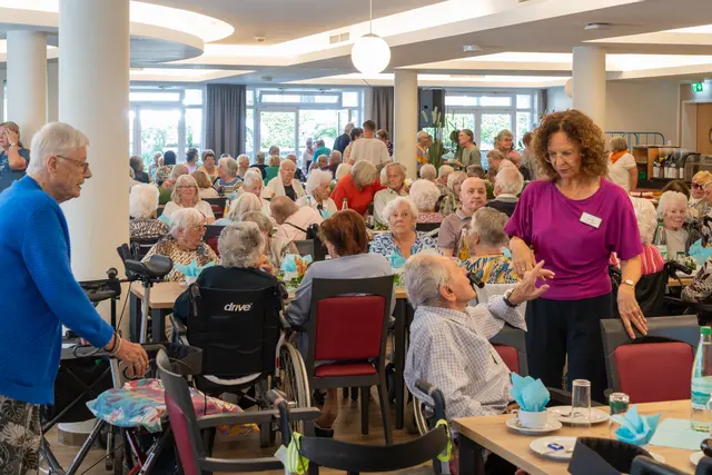 Fast 150 Gäste beim Sommerfest des Senioren-Cafés der kath. Kirche | Foto: Karl-Heinz Ziolkowski