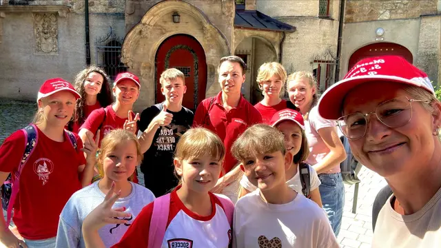Gruppenbild vor der Frauenkirche | Foto: Daniela Trójca