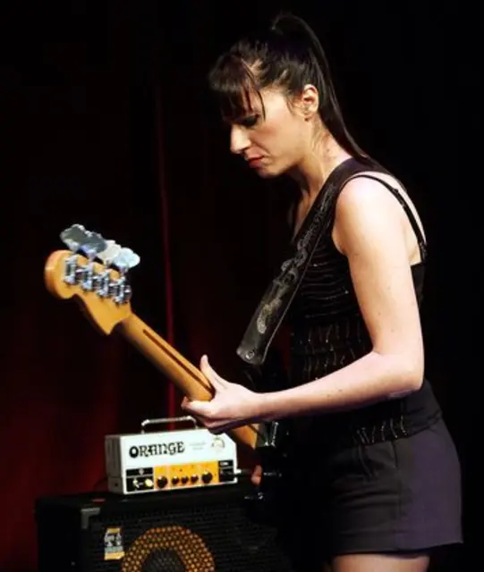 Foto: Fotos mit Dank und freundlicher Genehmigung von Rüdiger Schwenn, den Bandmitgliedern von STRANGE KIND OF WOMAN, Adrian Kunitz und das legendäre Eifgen-Team und Archiv