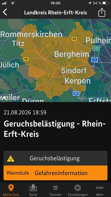 Die Warnapp NINA informiert am Freitagabend über mögliche Geruchsbelästigungen nach einem Brandereignis in Bergheim. Laut Rhein-Erft-Kreis besteht keine Gesundheitsgefahr.  | Foto: Screenshot: Manke