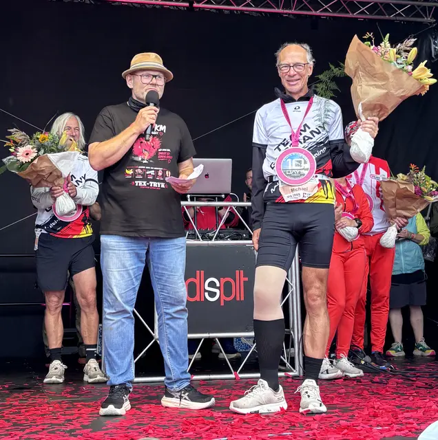 Michael Irrgang bei der Siegerehrung für seinen Weltrekord in Dänemark. | Foto: TLG
