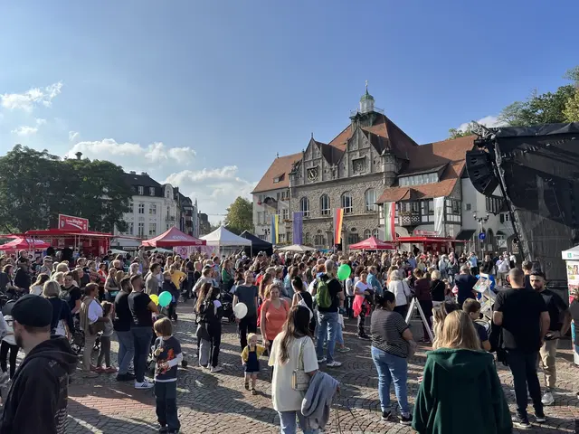 Veranstaltet wird das Stadt- und Kulturfest von der Stadt Bergisch Gladbach und der IG Stadtmitte e.V., organisiert von BECOM EVENTS. Foto: Becom