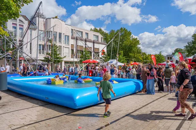 Tretboot fahren machte besonders den kleineren Kindern viel Spaß. | Foto: Heimermann