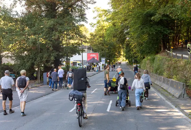Das Strundetal war auf dreieinhalb Kilometer autofrei. Foto: Axel König