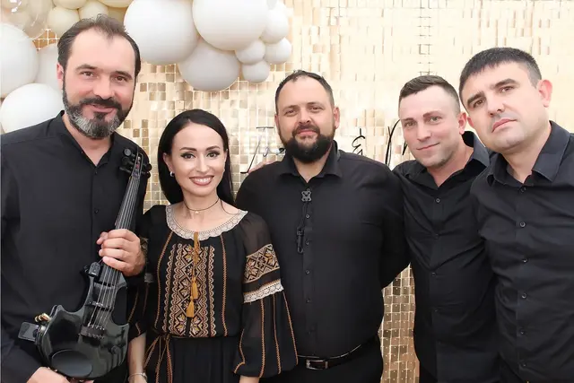 Sängerin Rina Pop tritt mit der Band Taraf de Lux am Sonntag auf. Foto: Irina Pantkowski