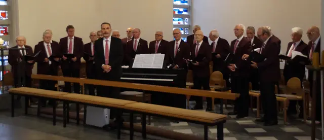 Der Männergesangverein Mondorf begleitete die Festmesse musikalisch | Foto: Ulrich Kuth